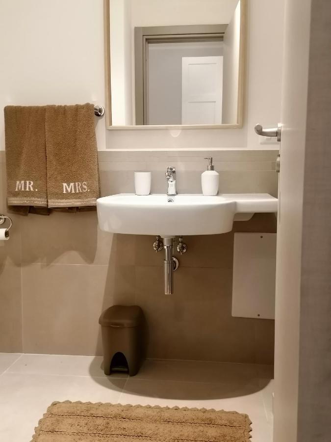 Holidaystudio Appartamento In Centro ساليرنو المظهر الخارجي الصورة